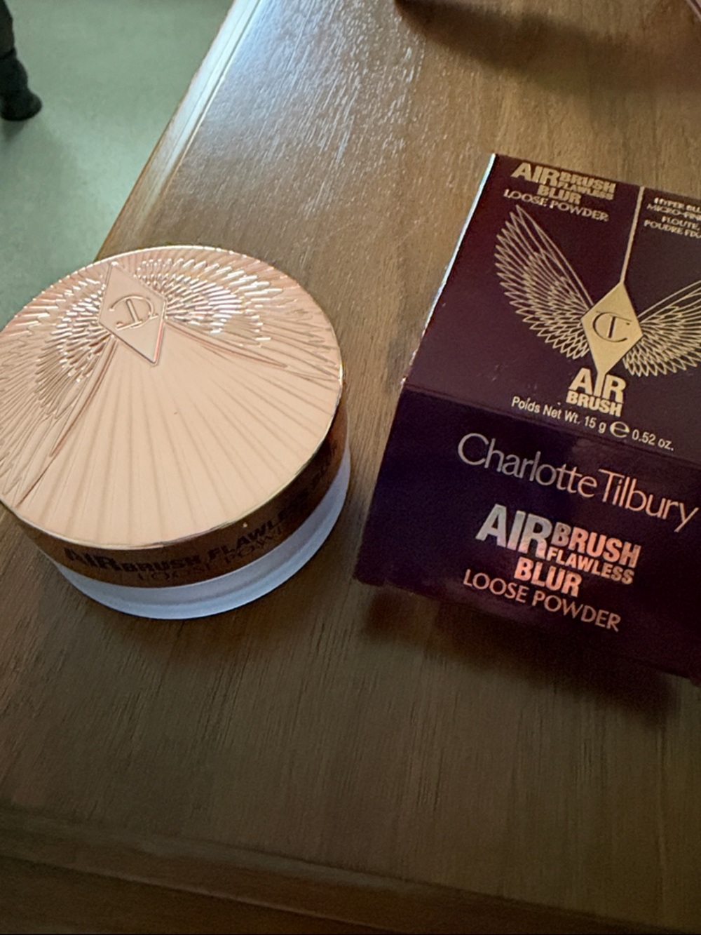 Clarlotte Tilbury Air Brush Flawless Loose powder